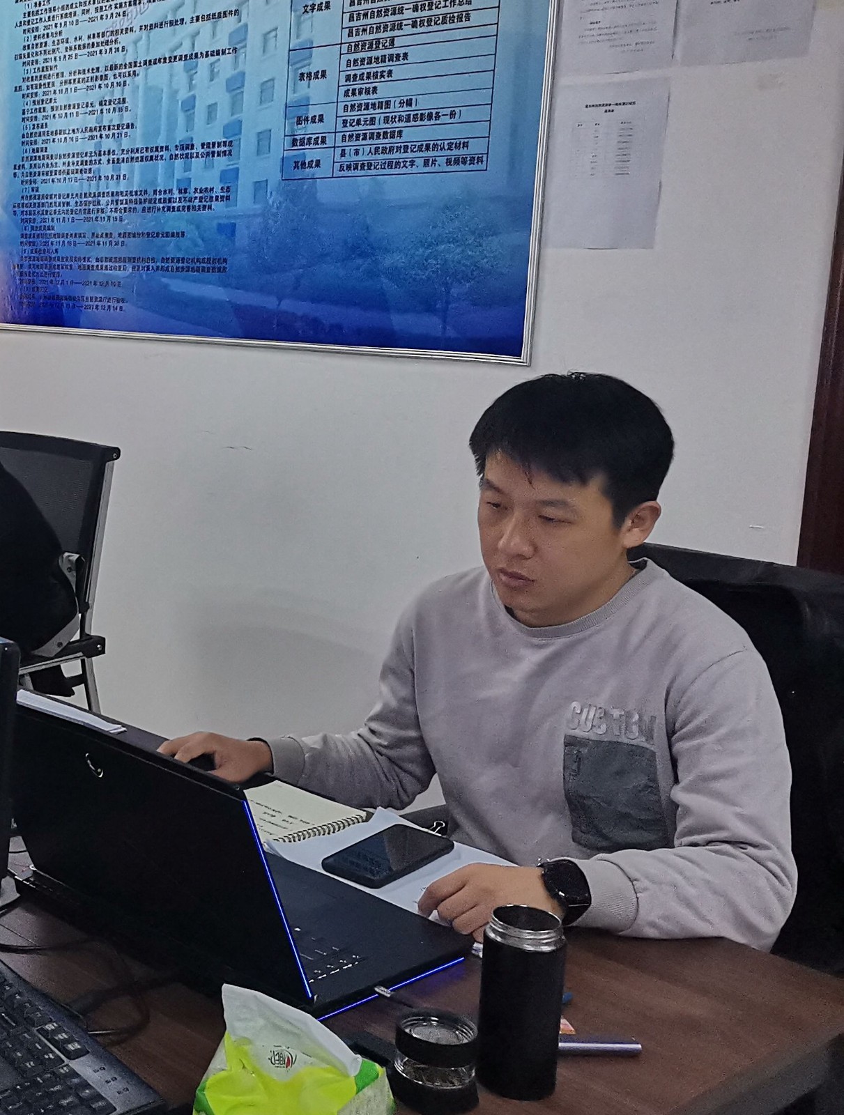 20211022/617223b236166.jpg 邵龍工作照1.jpg